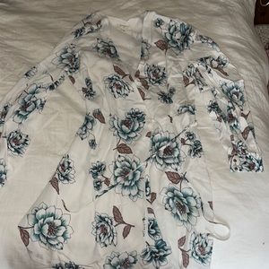 White floral long sleeve mini dress, size small